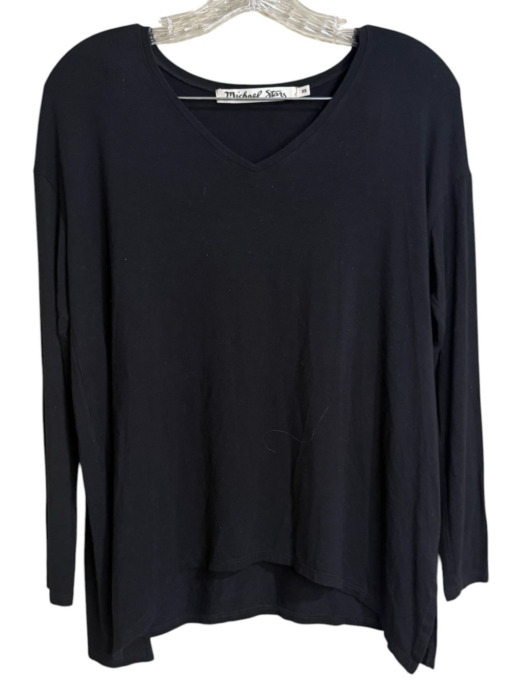 Michael Stars Black V-Neck Long Sleeve Tee - Relaxed Fit